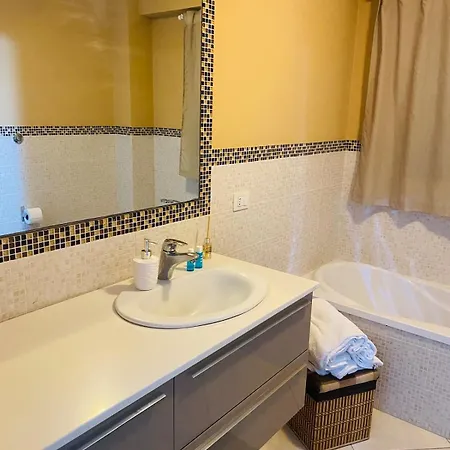 Venera House Aci Trezza